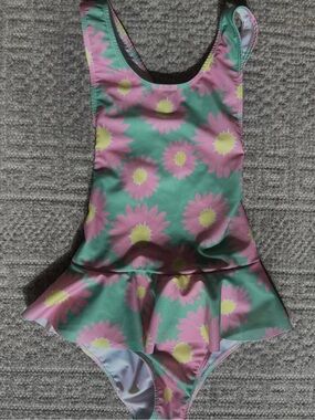 NWOT Sal & Pimenta flower swimsuit size 10